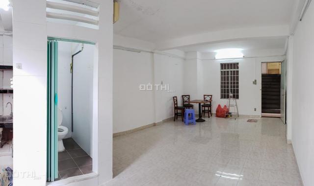 Cho thuê căn hộ CC C3 Tân Vĩnh, Quận 4, 31m2, chỉ 5 triệu/tháng KC21025