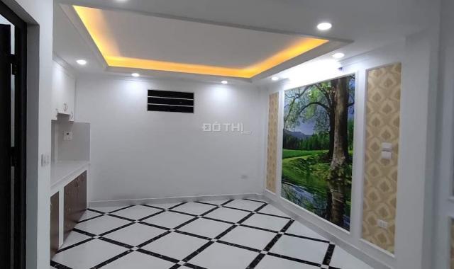 Siêu phẩm Kim Giang, đẹp mới kính coong, ngõ nông rộng, ô tô 5 tạ đỗ cửa 44m2 5 tầng 5,25 tỷ