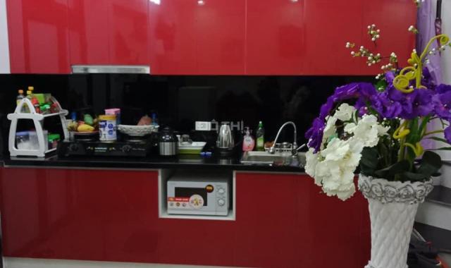 Bán nhanh nhà ngõ 678 Đê La Thành, giá 3,1 tỷ, 42m2x3T, full nội thất, ở luôn ảnh thật