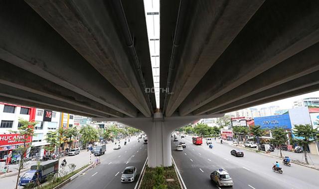 Nhà mặt phố Phạm Văn Đồng, Cầu Giấy, KD mọi mặt, 6 làn ô tô 14.1 tỷ