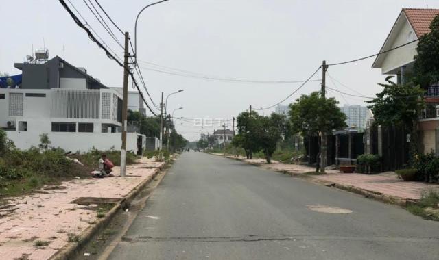 Bán nền BT đường 16m đường chính ra TT huyện, Cotec Phú Xuân, 300m2, 33 tr/m2. LH 0933490505