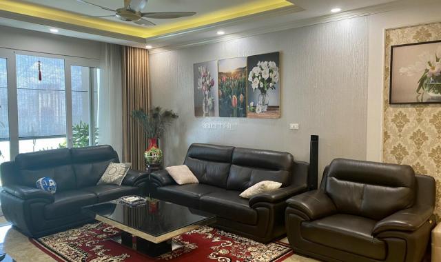 Chính chủ cần bán căn hộ 101m2, 3PN, 2WC, nội thất đẹp chung cư CT4 Vimeco Nguyễn Chánh, sau Big C