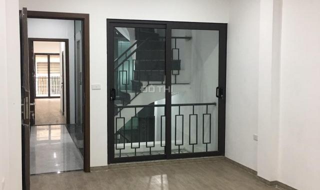 Bán nhà 100m2 x 6T phố Trần Đại Nghĩa, khu Bách Khoa, 2 mặt tiền kinh doanh trước sau, cách MP 5m