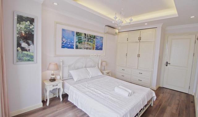 Cho thuê căn hộ 2 phòng ngủ full nội thất chung cư Star City ngay mặt đường Lê Văn Lương