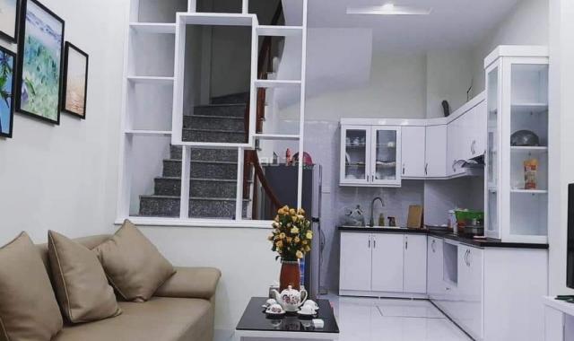 Bán nhà Đê Trần Khát Chân, 60m2 3 tầng, thiết kế sang trọng, nhỉnh 2 tỷ. LH Trang 0968588737