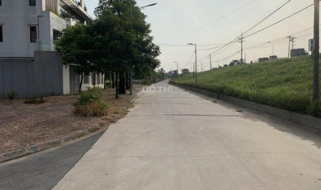 Bán đất đấu giá Liên Mạc DT 88m2 đường 11m sát dự án TP ven sông Lh 0962565333