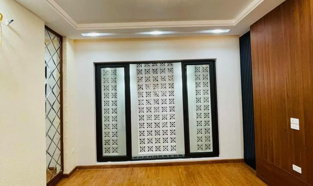 Bán nhanh nhà mặt ngõ Nghĩa Dũng, giá 6 tỷ, 38m2x3T, căn góc, KD tốt ô tô đỗ, ngõ gần