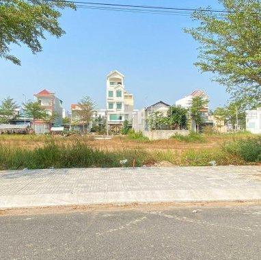 Cần bán gấp 2 nền đất thổ cư 260m2 nằm trên đường Trần Văn Giàu, đối diện cổng kcn Pouyuen