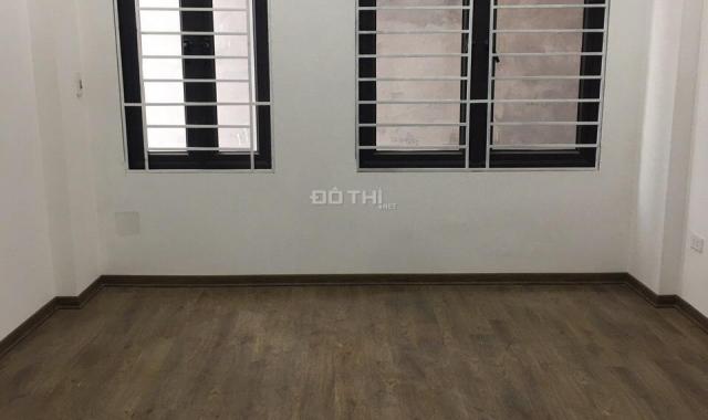 Bán 31m2 đất Thạch Bàn, cách 1 nhà ra ô tô tránh - 2,15 tỷ