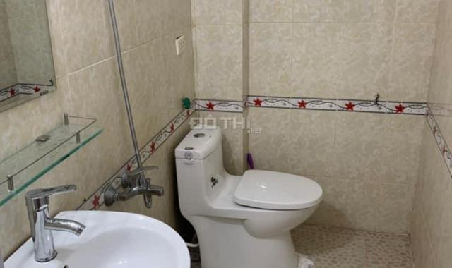 Bán nhà đầu ngõ Chùa Bộc, giá 6 tỷ, 36m2x5T, xây mới hiện đại, ở luôn, ngõ thông