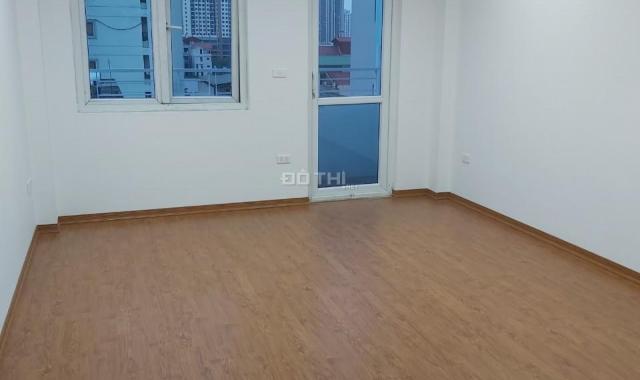 Cho thuê nhà Nguyễn Xiển, 70 m2 x 5 tầng, ngõ 2 ô tô tránh nhau, nhà đẹp