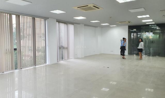 Cho thuê mặt bằng kinh doanh - Văn phòng đẹp, giá tốt tại Chùa Láng, Hà Nội. DT 35-80-125m2