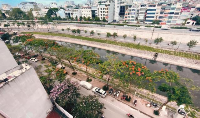 Mặt bằng kinh doanh cực đẹp, mặt phố ngay ngã 4 Nguyễn Khánh Toàn, view kính sáng, LH: 094.159.2828