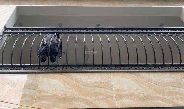 Bán nhanh nhà ngõ 28 Tứ Liên, giá 4.75 tỷ, 33m2x5T, ô tô đỗ gần, ngõ thông, ảnh thật