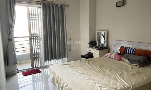 Cần cho thuê gấp căn hộ Phú Thạnh 90m2, 2 phòng ngủ đủ nội thất 0902855182