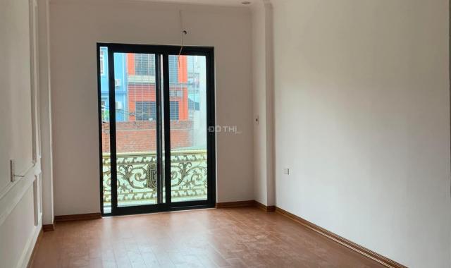 Bán gấp nhà đầu ngõ Đặng Tiến Đông, giá 5.8 tỷ, 35m2x5T, nhà đẹp ở luôn