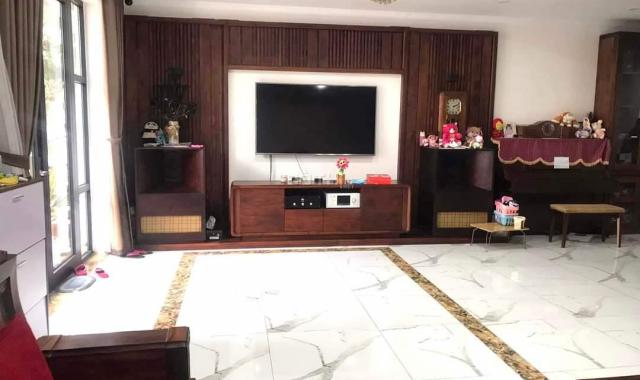 Biệt thự vip Vinhomes Gardenia Hàm Nghi, diện tích 154m2 x 5 tầng, mặt tiền 8m giá bán 44.5 tỷ