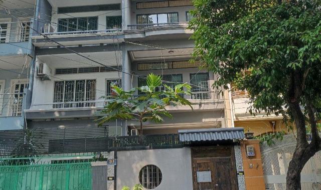 Cho thuê nhà phố đẹp 31 Mê Linh, Bình Thạnh, tiện KD đa ngành, giá tốt