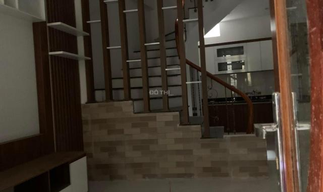 Cần bán nhà MP Đội Cấn, BĐ giá 16,7 tỷ, 50m2 x 4T, KD lớn, có vỉa hè