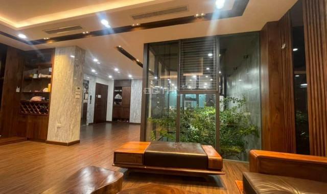 Bán mặt phố Trần Hưng Đạo vị trí tuyệt đẹp, 420m2, mặt tiền 11m, giá chào 222 tỷ