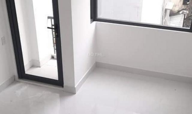 Nhà 4 tầng mới đẹp - 68m2 - đ. Nguyễn Kiệm P9 Q. PN - sát ngã 4 Phú Nhuận - giá tốt: 3,35 tỷ