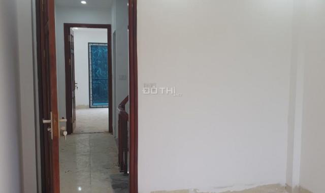 2,1 tỷ nhà 4 tầng * 38m2, hai mặt thoáng vĩnh viễn sân trước nhà 3m, ô tô đô cách 30m, gần Tố Hữu