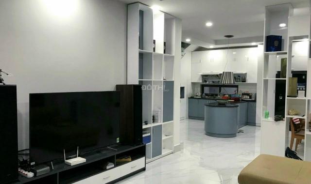 Bán nhà khu Phú Nhuận 10ha đường Nguyễn Duy Trinh gần chợ (160 m2) 23 tỷ, tel 0909.972.783