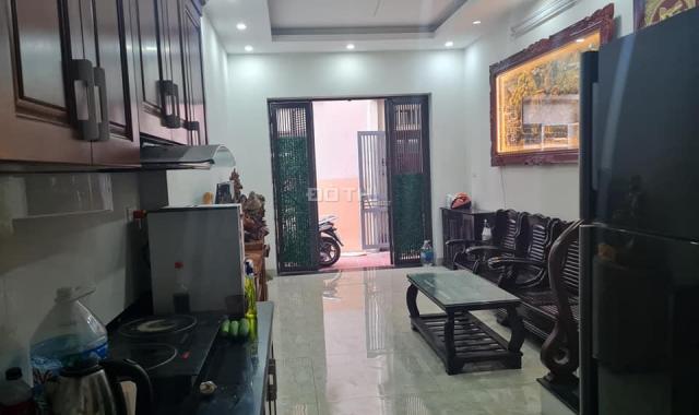 Nhà đẹp Thanh Am - Thượng Thanh, giá rẻ, 4 tầng, 35.5m2, mặt tiền 3.5m, nhà còn mới, sẵn đồ ở luôn