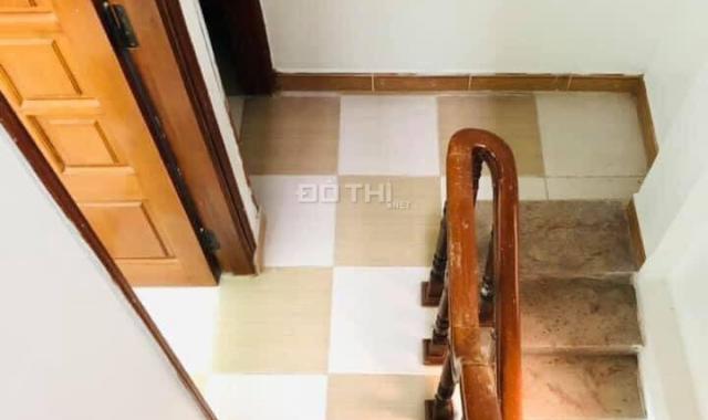 Bán nhà riêng phố Trần Cung, Cổ Nhuế 1, Bắc Từ Liêm 30 m2, 2,4 tỷ ô tô cách nhà 10 m, an ninh tốt