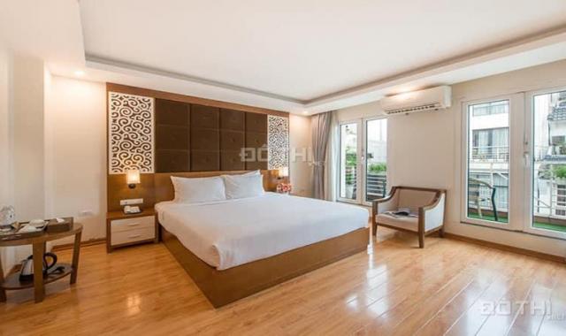 Bán khách sạn Hàng Gà, Quận Hoàn Kiếm, siêu phẩm cực hiếm 10 tầng, 150m giá chào 106 tỷ