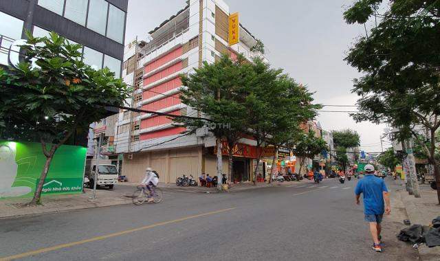 Hot bán tòa nhà góc 2 MT đường Đồng Đen - Bàu Cát, p14, TB. DT 9x16m, 5 lầu, vị trí siêu đẹp