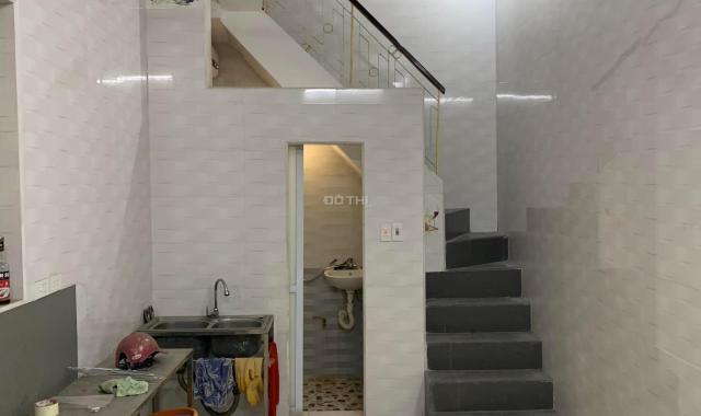 Cực hot nhà sau MP Bạch Đằng, giá 4,2 tỷ, 25m2 x 5T, KD được, mới đẹp
