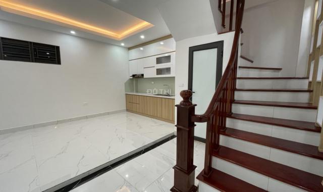 Bán nhà vip Hồng Tiến, Long Biên, 45m2, 4T nội thất đẹp cách nhà ra phố. Giá 6,95 tỷ