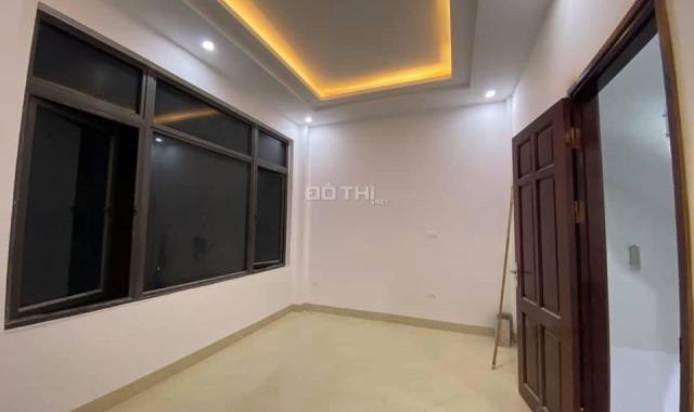 Gấp, bán nhanh nhà ngõ 9 Đặng Thai Mai, TH giá 9 tỷ, 88m2x3T, ô tô vào, có sân cổng