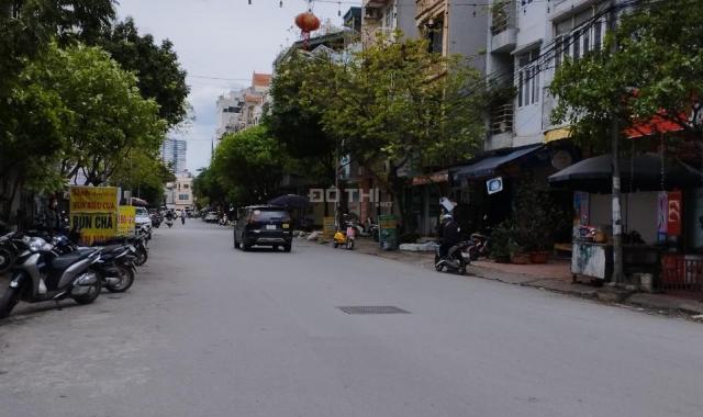 Bán nhà mặt phố Nguyễn Viết Xuân, vị trí đắc địa, kinh doanh bất chấp, 60m2, 11 tỷ