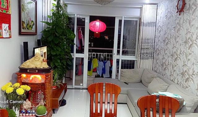 CHCC Giai Việt - bán CH 2PN 78m2 full nội thất có ban công 2,8 tỷ, hướng Đông Nam thoáng mát