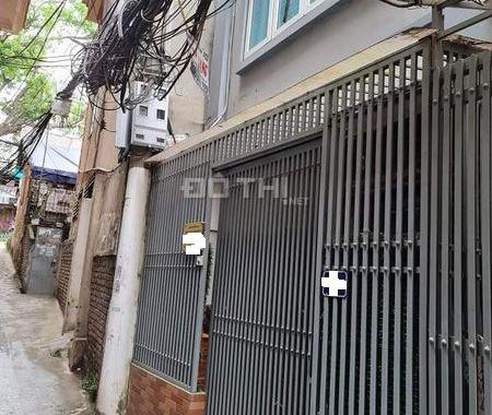 Gần phố, nhà đẹp ở ngay 5 tầng, 37 m2, phố Hoàng Hoa Thám, giá 5.2 tỷ