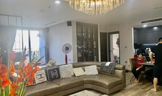 Chính chủ cần cho thuê căn hộ 3 phòng ngủ tòa P8 - 120m2 giá 20tr/th, nội thất cao cấp