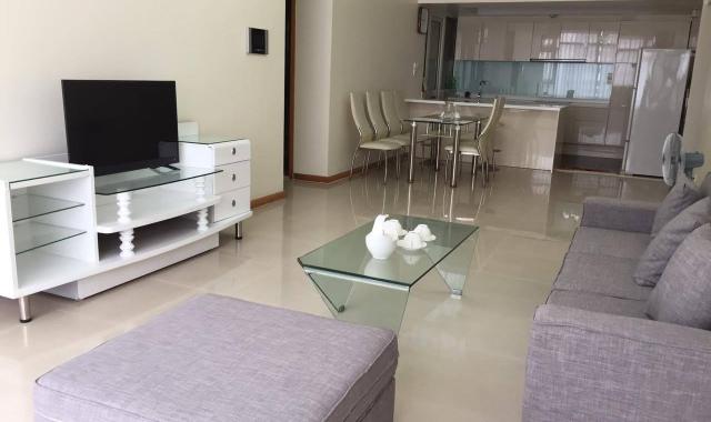 Cho thuê căn hộ Saigon Pearl tòa Topaz 2 với diện tích 135m2 kết cấu 3 phòng ngủ