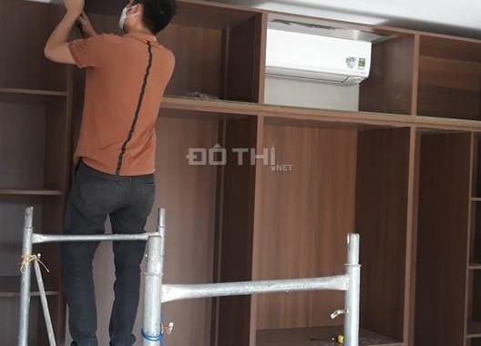 Chính chủ bán nhà Hoàng Quốc Việt mới 100% kinh doanh tốt, thang máy. Nhà 7 tầng DT 76m2 T2: 82m2