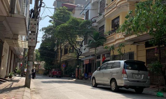 Bán nhà phố Nguyễn Hoàng, phong cách hiện đại ô tô đỗ cửa, kinh doanh VP tuyệt vời DT 77m2