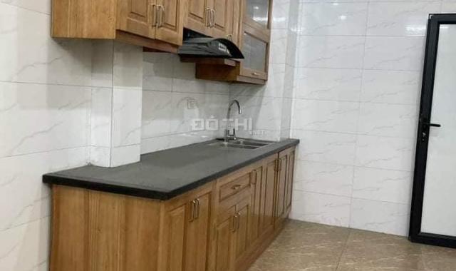 Bán nhà Phạm Văn Đồng Bắc Từ Liêm 30m2 x 5 tầng Mt 4.5m giá nhỉnh 3 tỷ. Nhà xây 2019 mới nguyên