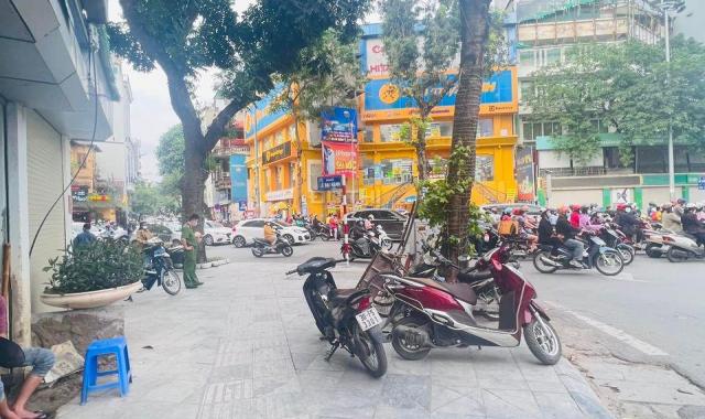 Bán nhà mặt phố Đại Cồ Việt - gần ngã 5 - kinh doanh ngày đêm