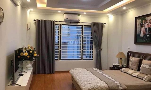 Bán nhà Kim Giang cực gần đường ôtô tránh 3 làn xe 38m2 4 tầng 3,3 tỷ rất gần phố