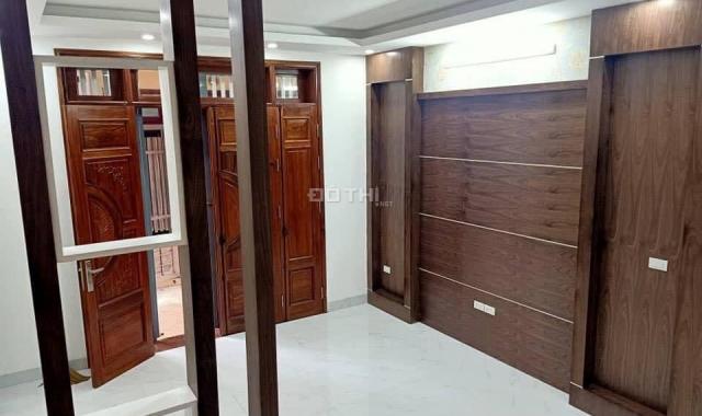 Bán nhà Kim Giang cực gần đường ôtô tránh 3 làn xe 38m2 4 tầng 3,3 tỷ rất gần phố