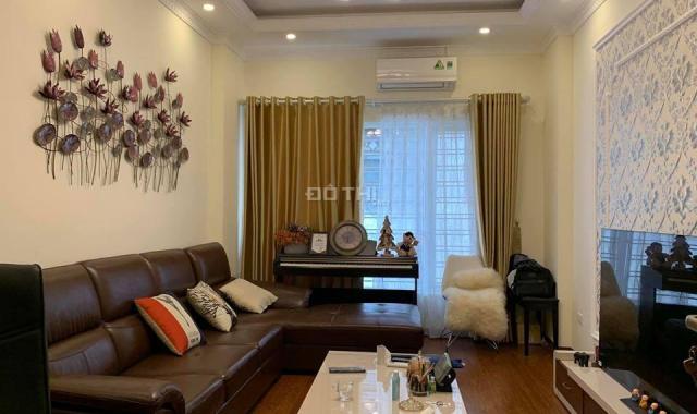 Bán nhà Kim Giang cực gần đường ôtô tránh 3 làn xe 38m2 4 tầng 3,3 tỷ rất gần phố