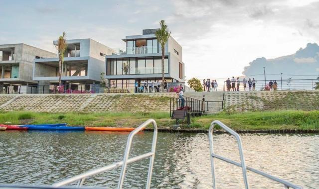 One River villas 2 mặt tiền sông duy nhất tại Đà Nẵng, 3 tầng full hồ bơi, hoàn thiện mặt ngoài