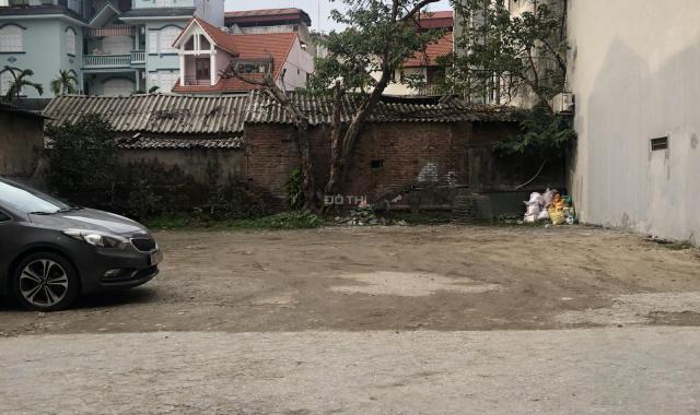 Bán đất vị trí đắc địa mặt phố Nguyễn Văn Cừ - Long Biên - 120m2, MT 4m giá 18 tỷ kinh doanh