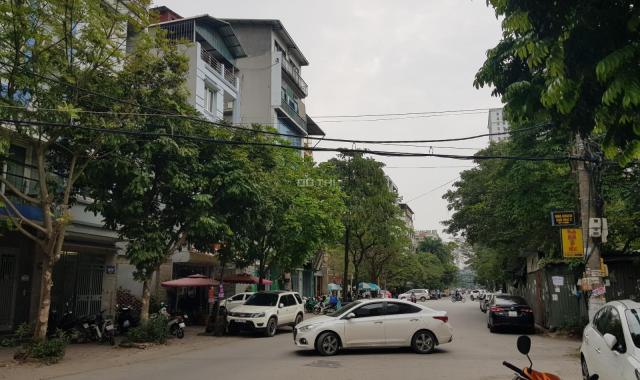 Bán liền kề phố Nguyễn Cảnh Dị, KĐT Đại Kim, 2 mặt tiền 2 cửa ra vào, vỉa hè phân lô, ô tô kinh do