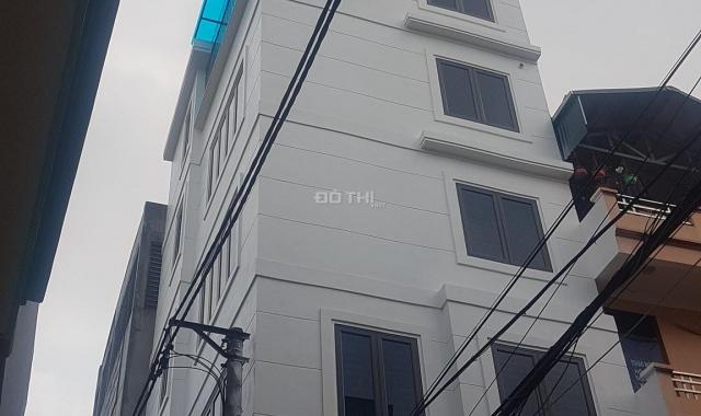 Bán nhà phân lô Phú Diễn, ngõ oto tránh, diện tích 50m2, 7 tầng, MT 8m. Giá 10 tỷ